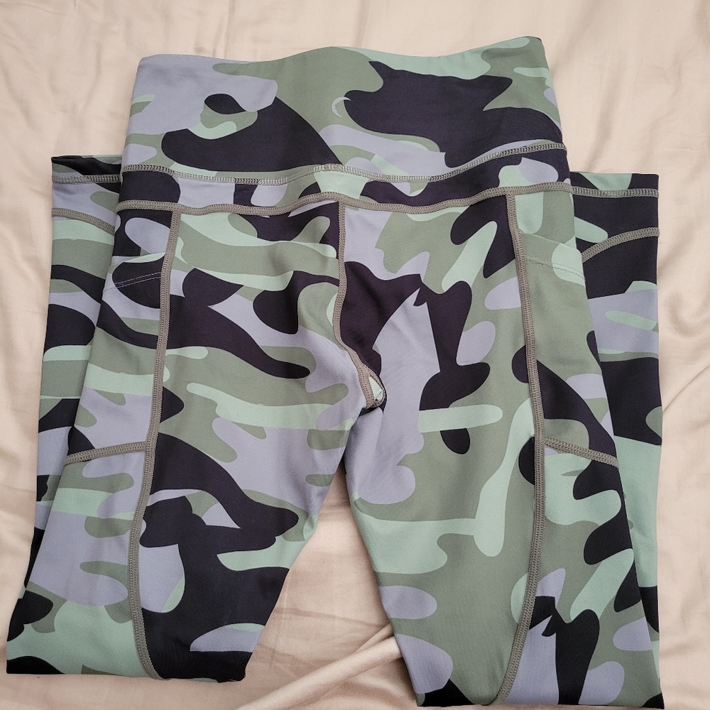 Zyia leggings